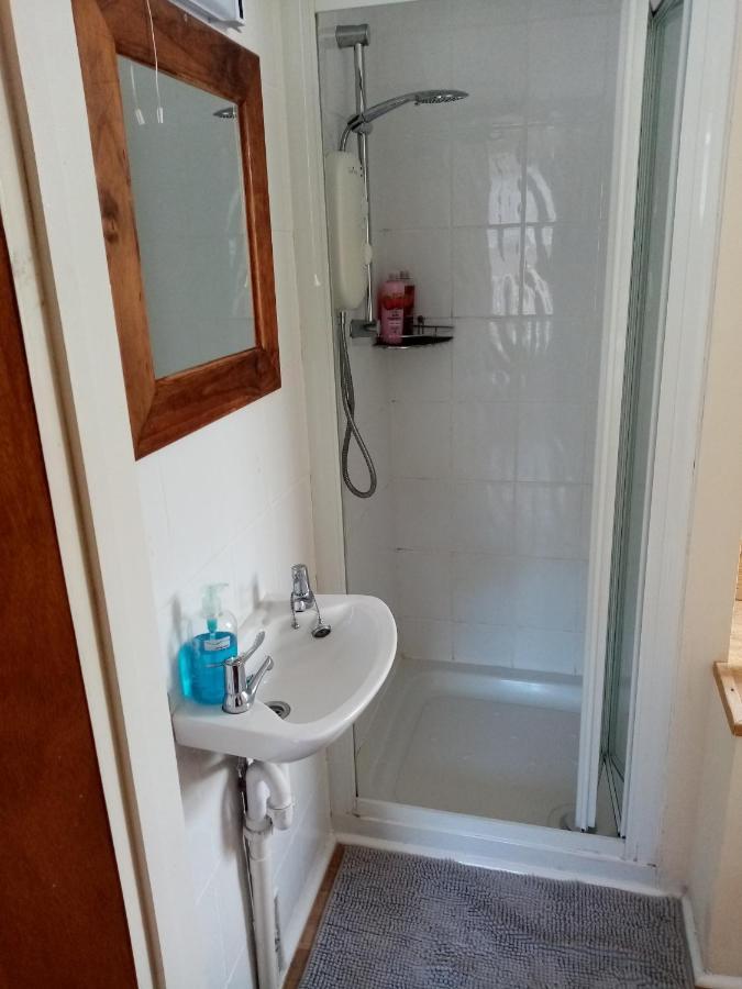 The Guest House Abergavenny Extérieur photo