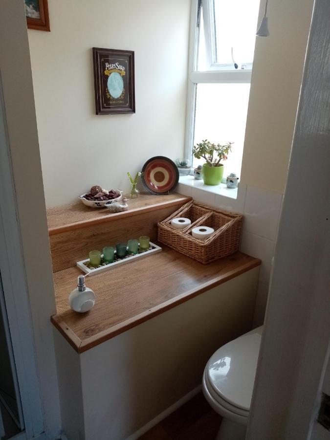 The Guest House Abergavenny Extérieur photo