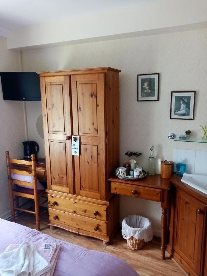 The Guest House Abergavenny Extérieur photo